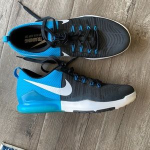 Nike training shoes. Size 11.5. Black / blue.